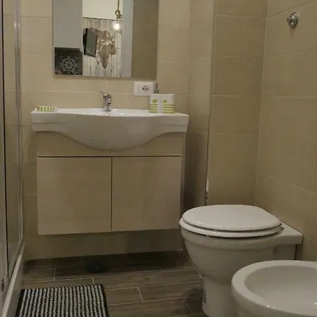 Mina's Place Неаполь