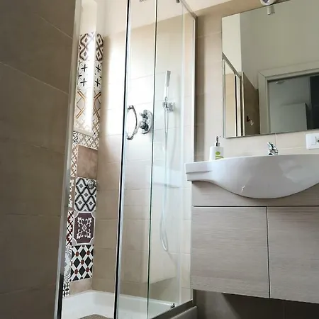 Апартаменты Mina's Place *